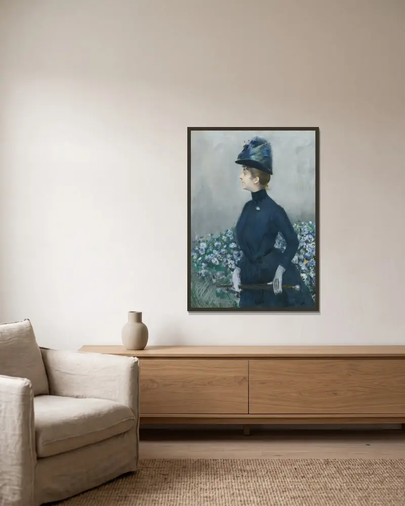 Kvinnan med blommor (Porträtt av Mathilde See) av Paul César Helleu inramad på en vägg