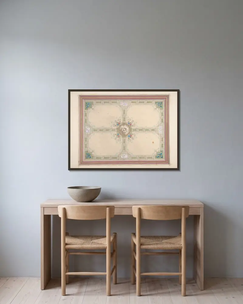 Takdesign med blommotiv och grekisk meanderbård av Jules-Edmond-Charles Lachaise inramad på en vägg