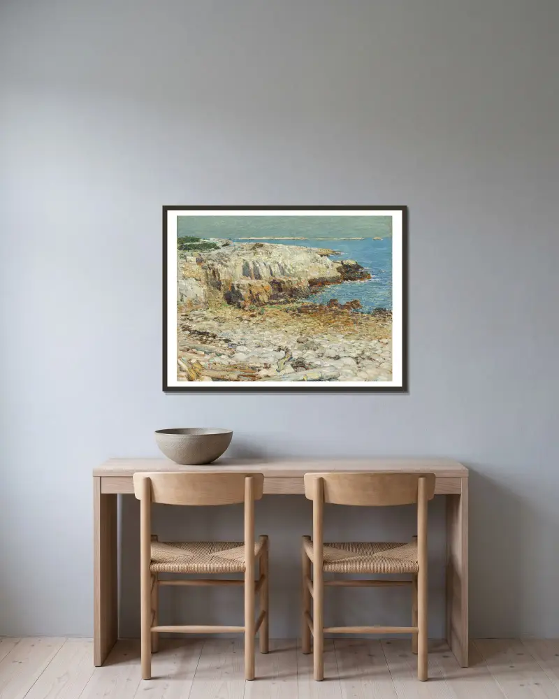 A North East Headland av Childe Hassam inramad på en vägg