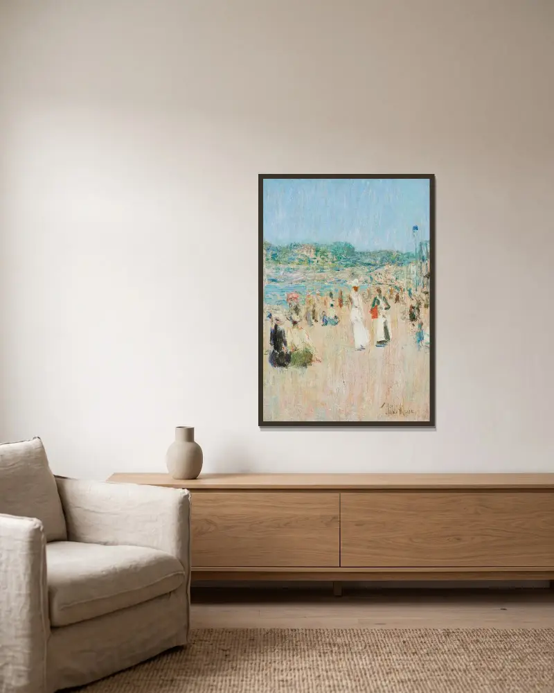 Stranden vid Newport av Childe Hassam inramad på en vägg