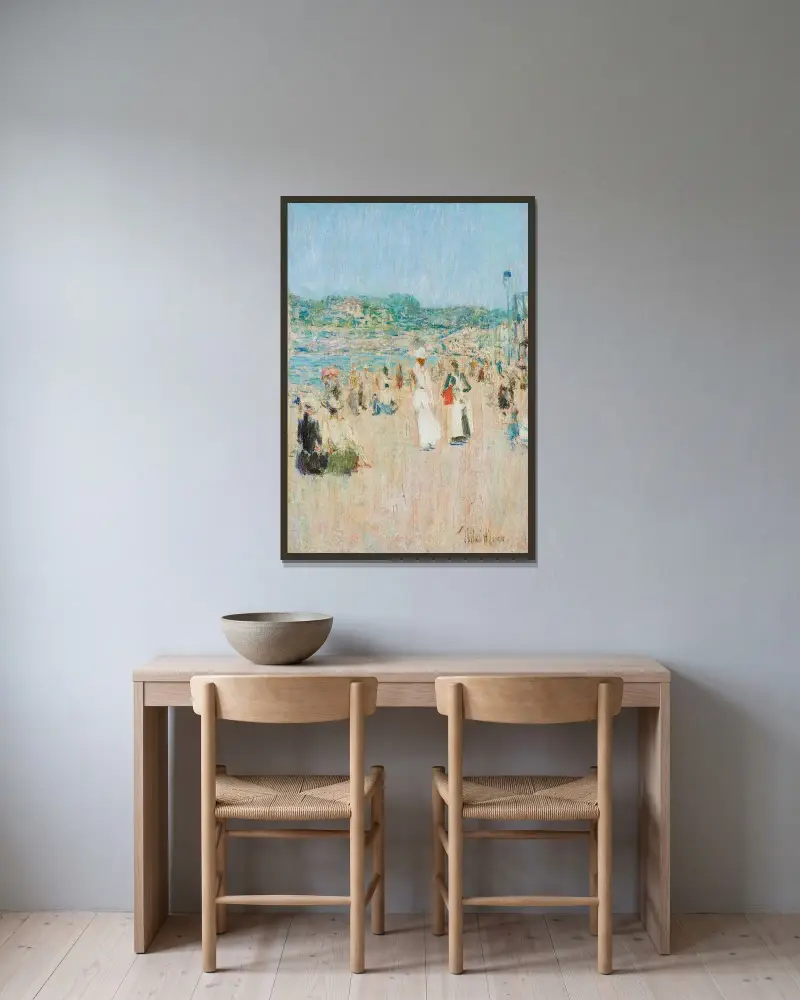 Stranden vid Newport av Childe Hassam inramad på en vägg