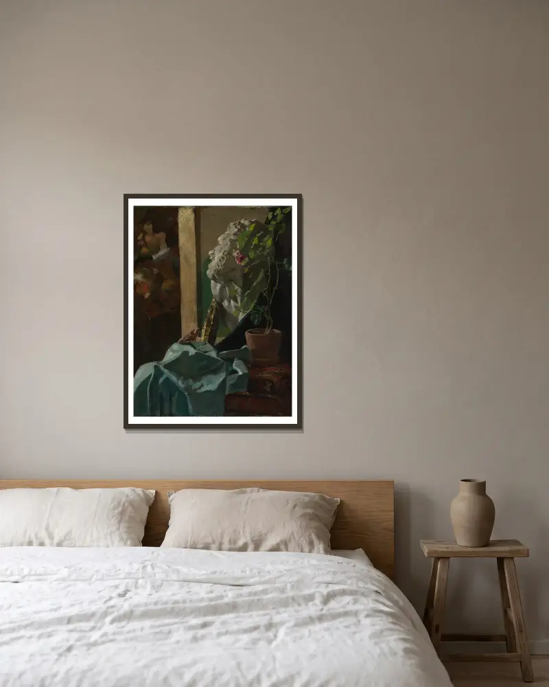 Stillleben mit Gipsbüste von Christian Krohg gerahmt an einer Wand