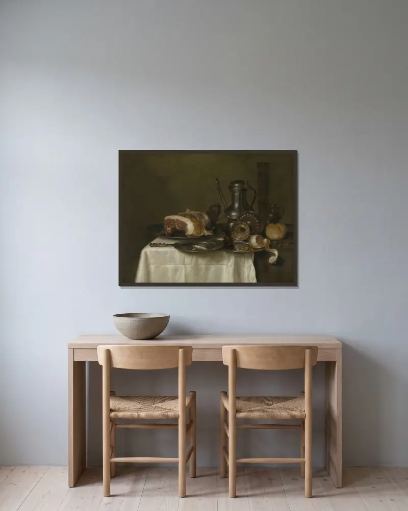 Stilleben mit Schinken und Brot von Willem Claesz Heda gerahmt an einer Wand