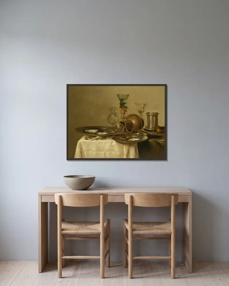 Three pewter plates with oysters, an over-turned stoneware jug, a silver salt cellar, a glass carafe, a roemer on a gilt cupholder av Willem Claesz Heda inramad på en vägg