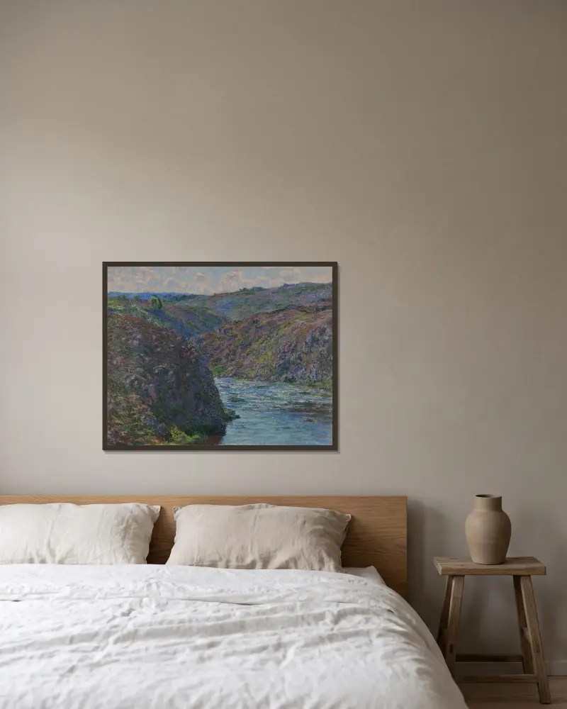 Les ravins de la Creuse av Claude Monet inramad på en vägg