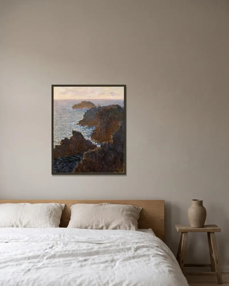 Klippor vid Belle-Île, Port-Domois av Claude Monet inramad på en vägg