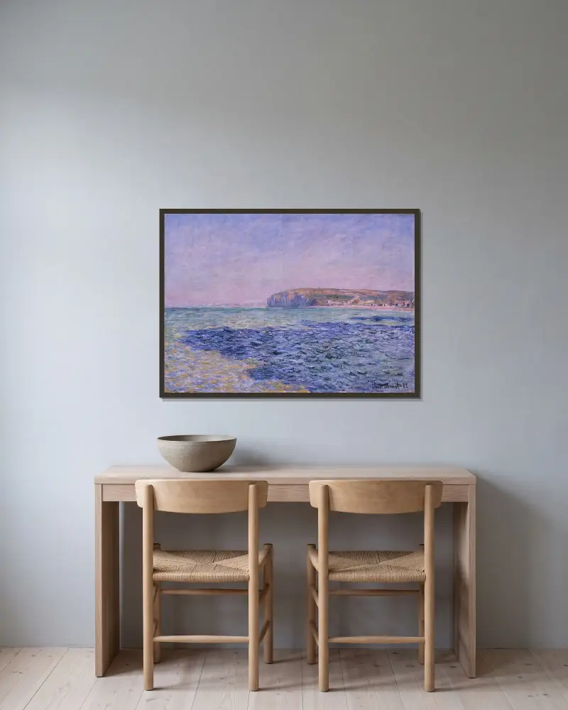 Schatten auf dem Meer. Die Klippen von Pourville von Claude Monet gerahmt an einer Wand