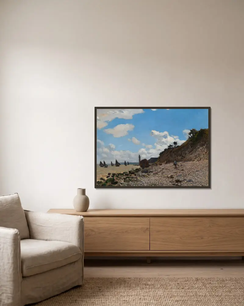 Der Strand von Honfleur von Claude Monet gerahmt an einer Wand