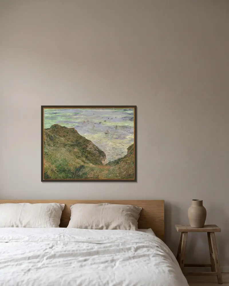 Blick auf das Meer von Claude Monet gerahmt an einer Wand