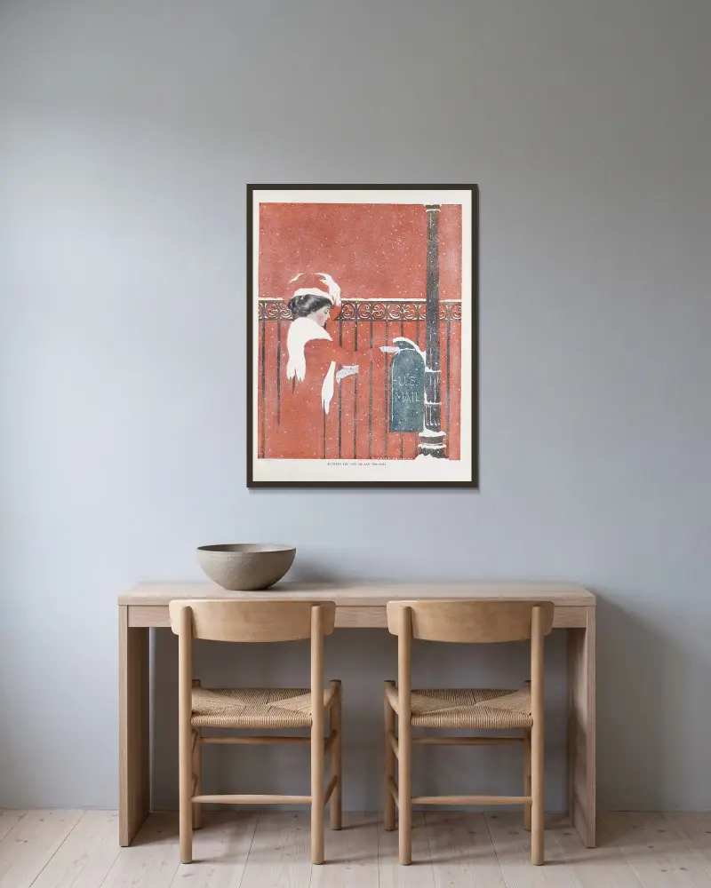 Between you and me and the post von Coles Phillips gerahmt an einer Wand
