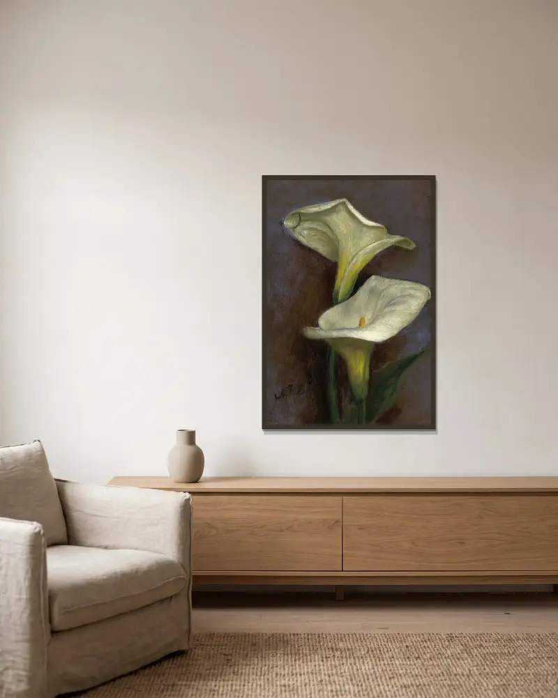 Calla Lilies av Louis Comfort Tiffany inramad på en vägg