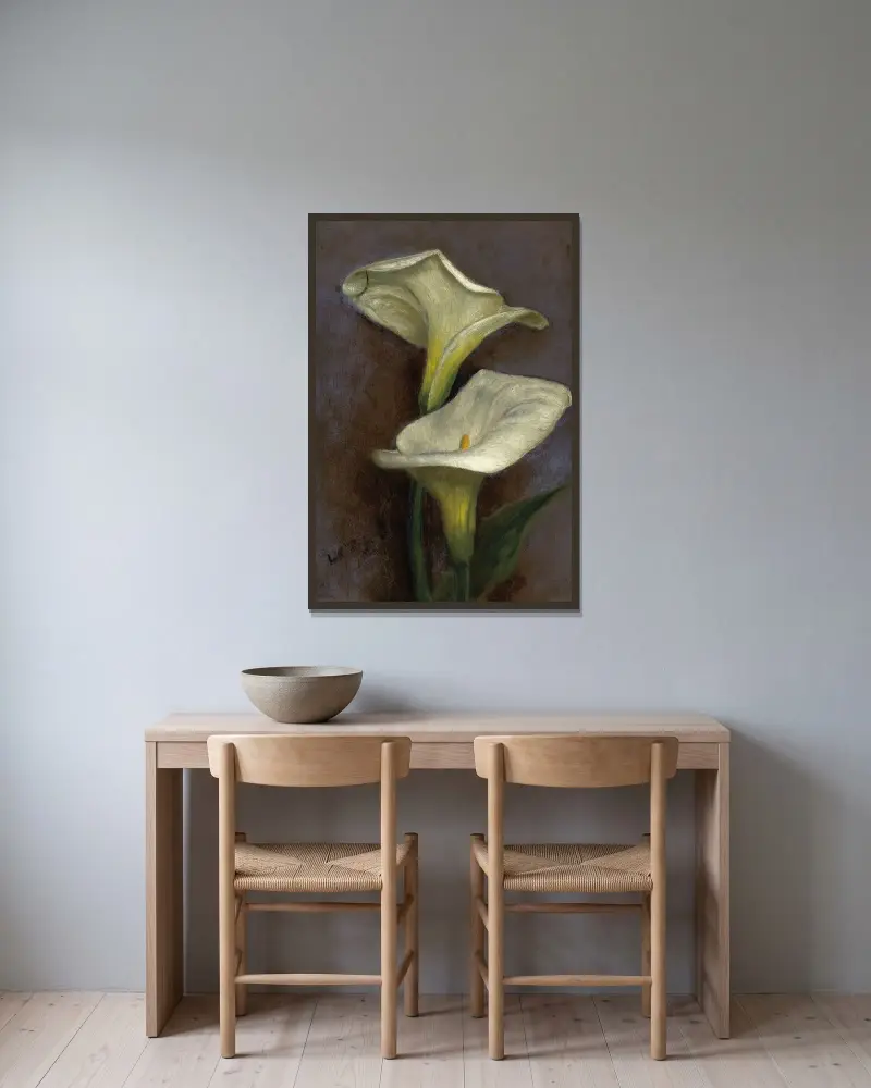 Calla Lilies av Louis Comfort Tiffany inramad på en vägg