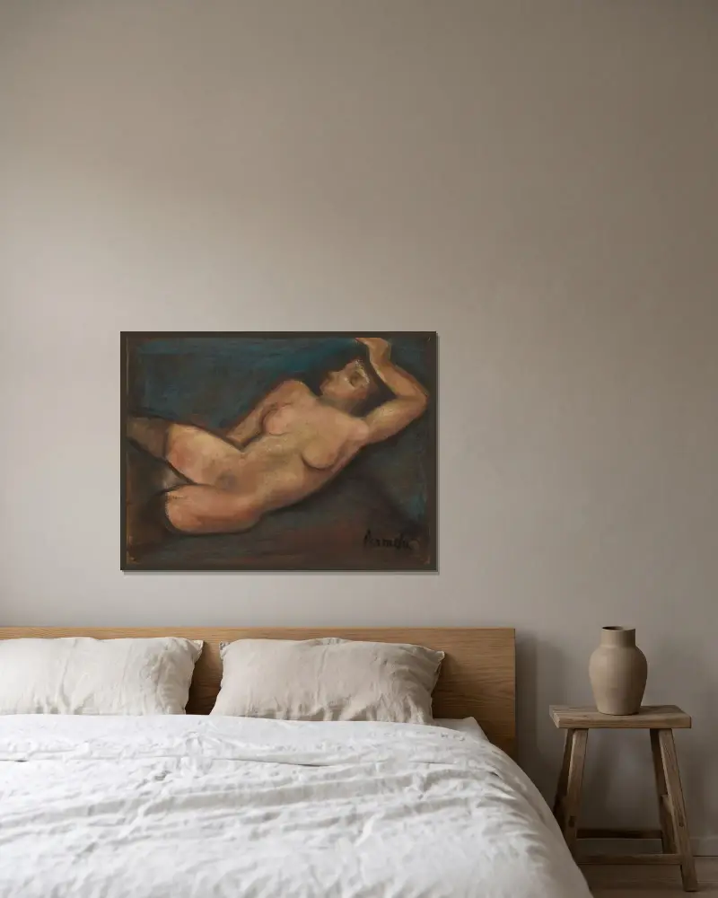 Liegender Akt mit über dem Kopf erhobenem Arm von Constant Permeke gerahmt an einer Wand