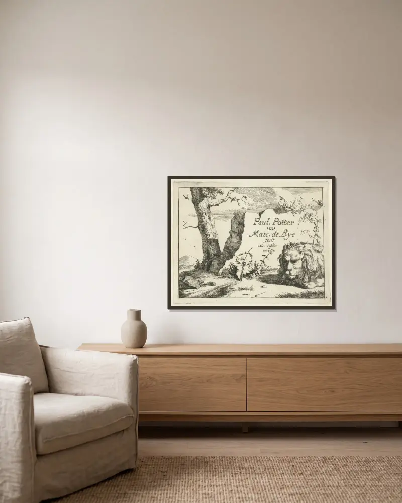 Liegender Löwe bei einem Baum von Marcus de Bye gerahmt an einer Wand