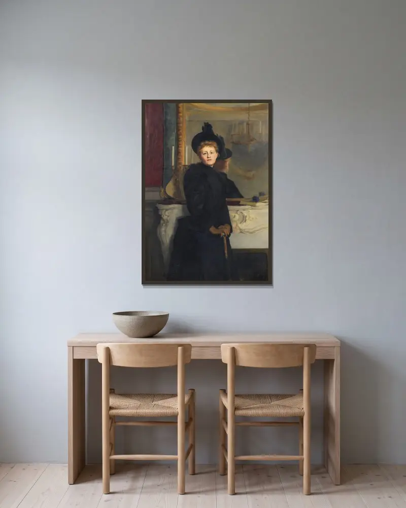 Self portrait av Ava de Lagercrantz inramad på en vägg