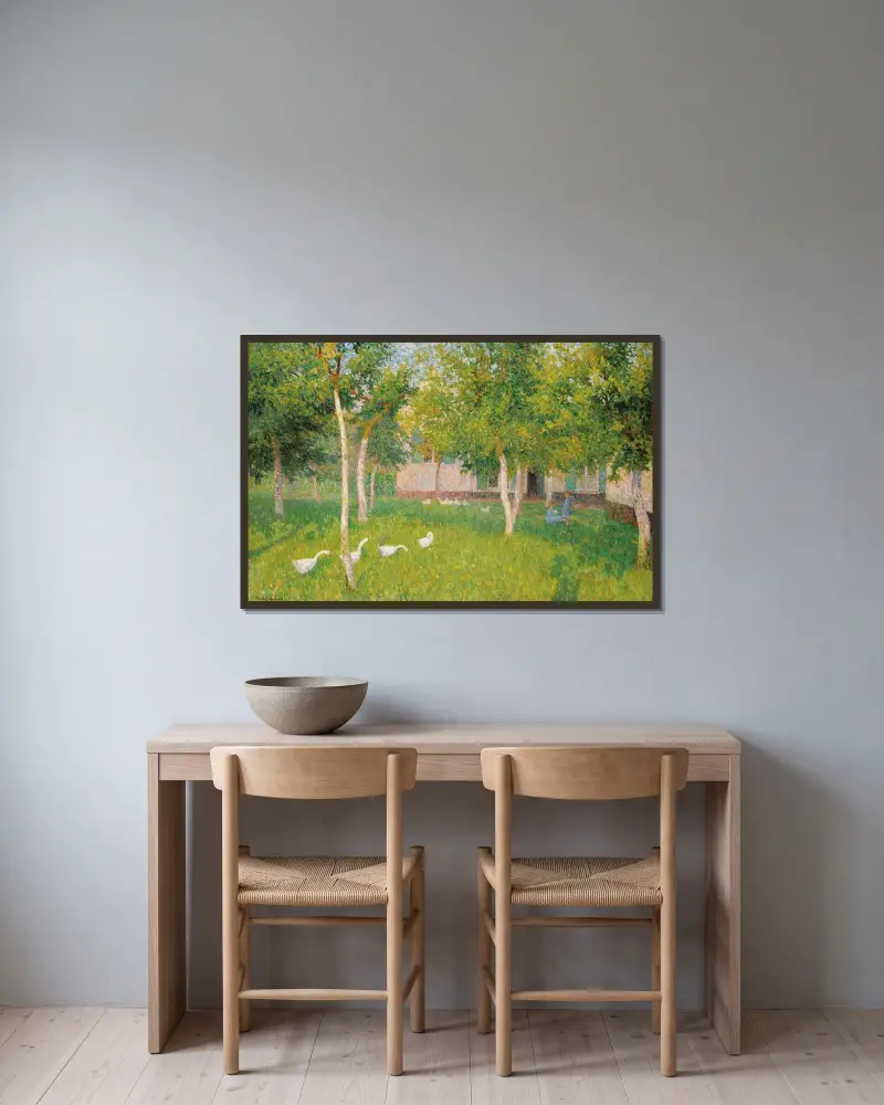 Gäss i en trädgård med två barn av Gustave De Smet inramad på en vägg