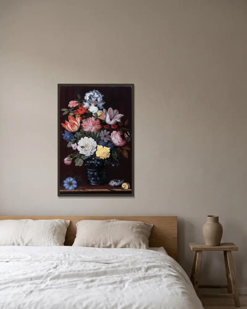 Blumenstillleben mit Muscheln von Balthasar van der Ast gerahmt an einer Wand