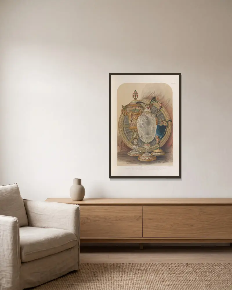 Emaillevase und Schale von Matthew Digby Wyatt gerahmt an einer Wand