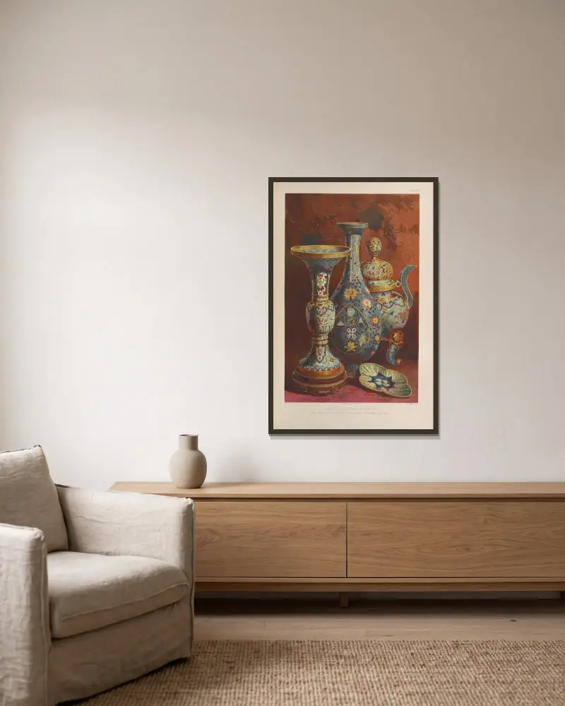 Gruppe chinesischer Emailarbeiten von Matthew Digby Wyatt gerahmt an einer Wand