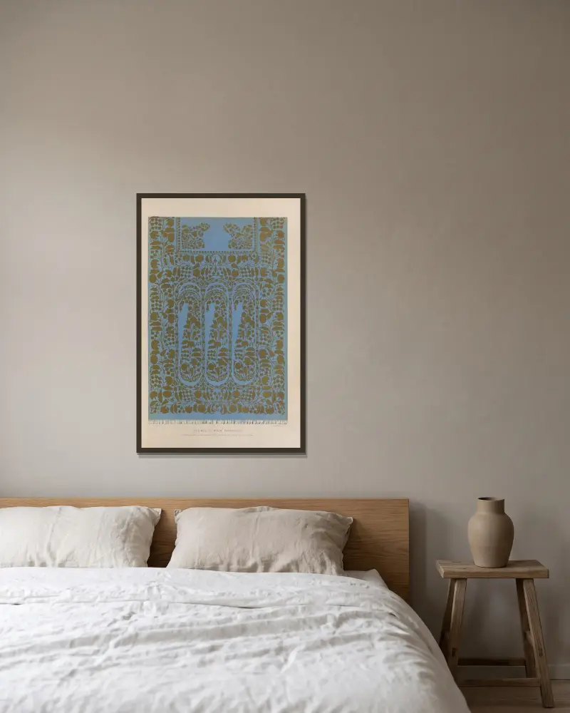 Probestück indischer Stickerei von Matthew Digby Wyatt gerahmt an einer Wand