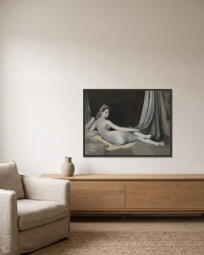 Odalisque in Grisaille av Jean Auguste Dominique Ingres inramad på en vägg