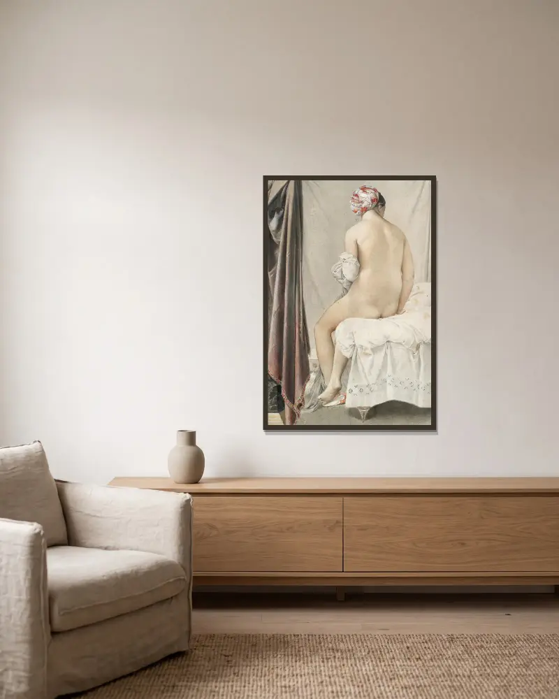 Die Badende von Jean Auguste Dominique Ingres gerahmt an einer Wand