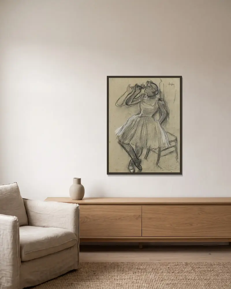 Tanečnice s růží, Edgar Degas v rámu na stěně