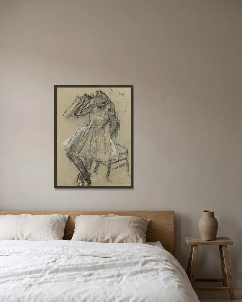 Tanečnice s růží, Edgar Degas v rámu na stěně