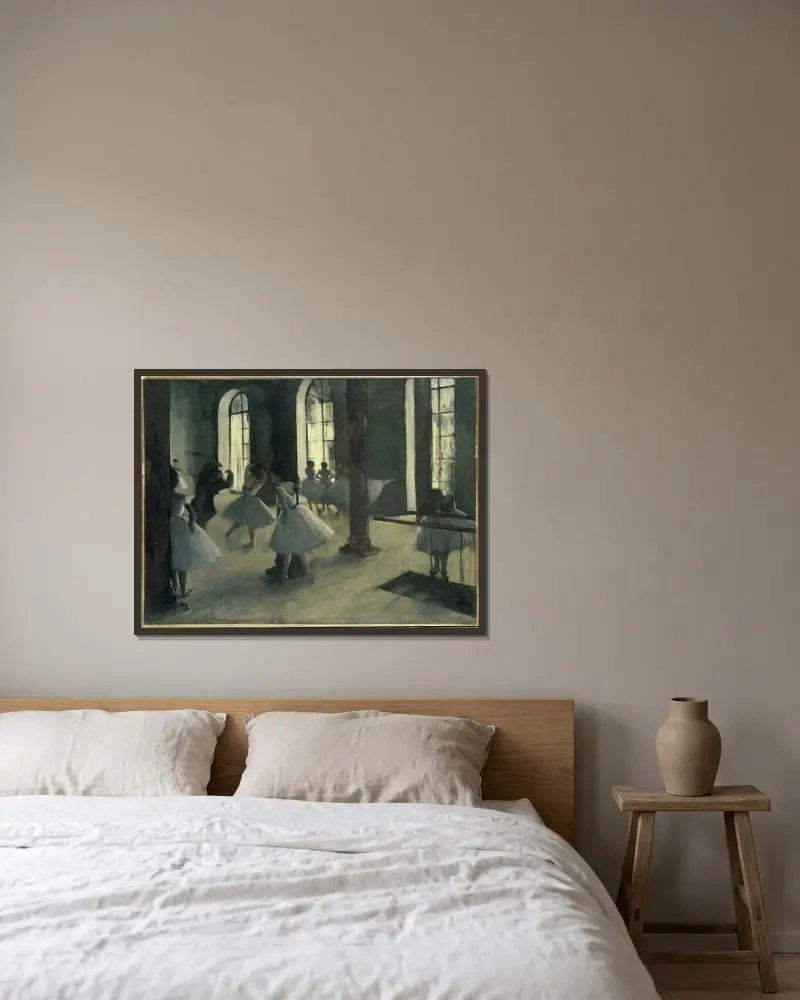 La Répétition Au Foyer De La Danse av Edgar Degas inramad på en vägg
