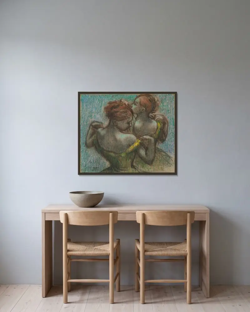 Dvě tanečnice, poloviční postavy, Edgar Degas v rámu na stěně