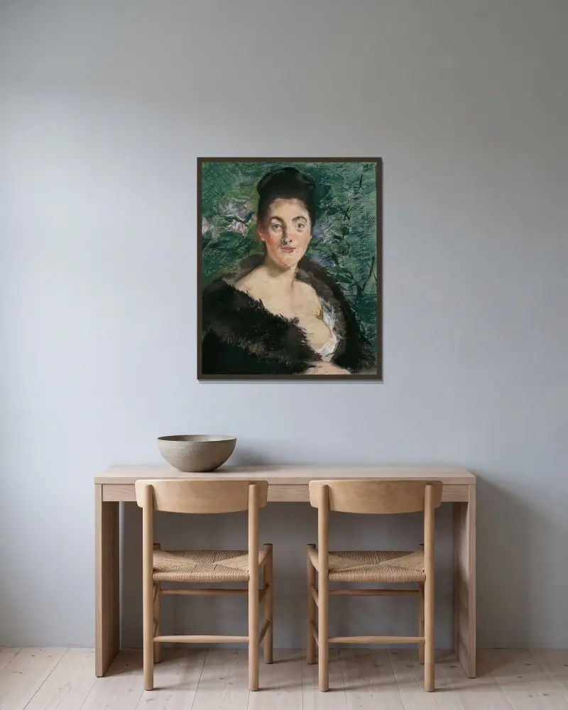 Dame im Pelz von Édouard Manet gerahmt an einer Wand