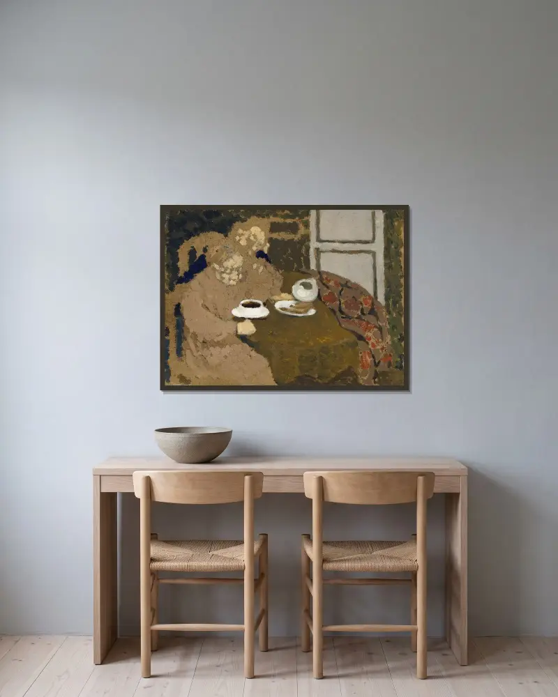 Two Women Drinking Coffee av Édouard Vuillard inramad på en vägg