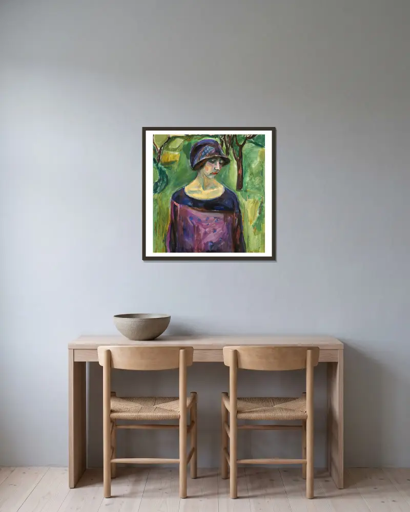 Birgit Prestøe v zahradě, Edvard Munch v rámu na stěně