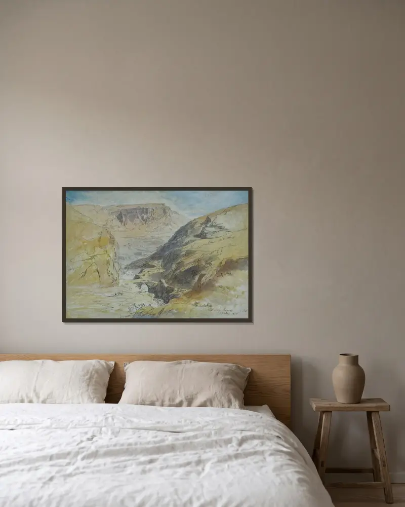 Klyftan vid Suk Wady Barada, Libanon av Edward Lear inramad på en vägg