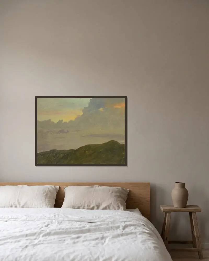 Berggipfel und Wolken von Frederic Edwin Church gerahmt an einer Wand