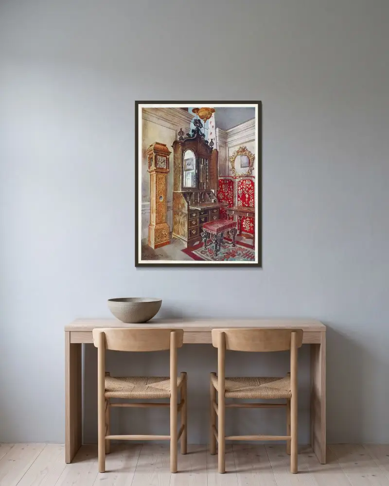 Walnut cabinet-top scrutoire, Inlaid sycamore (‘yellow’) clock, Carved tabouret av Edwin Foley inramad på en vägg
