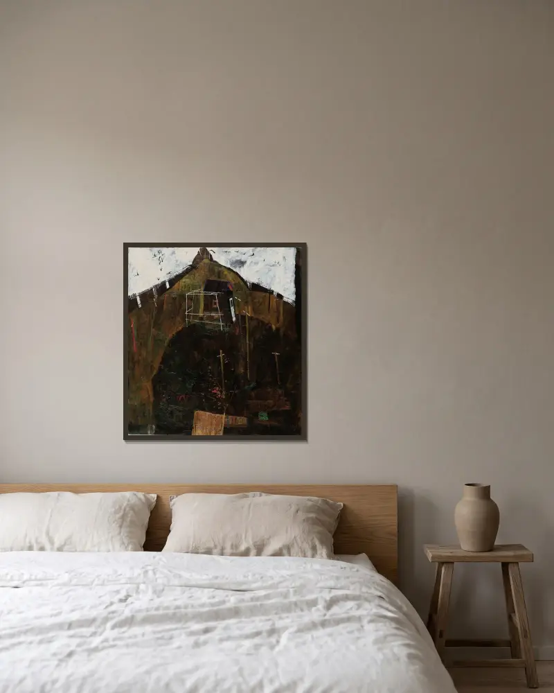 Krajina s havranem, Egon Schiele v rámu na stěně