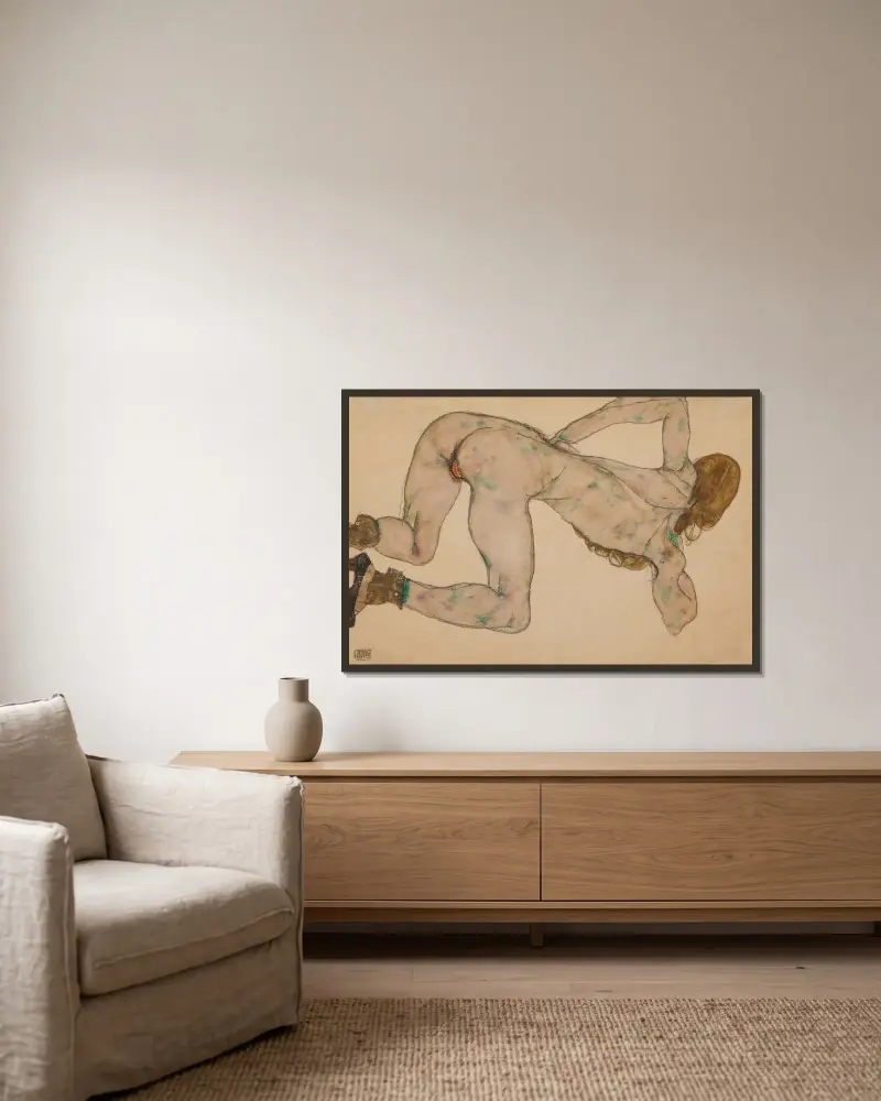Nude Bending Over, Left Arm on Hip av Egon Schiele inramad på en vägg