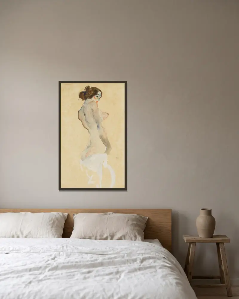 Stehender Akt mit weissen Tuch (Standing nude with white drapery) av Egon Schiele inramad på en vägg