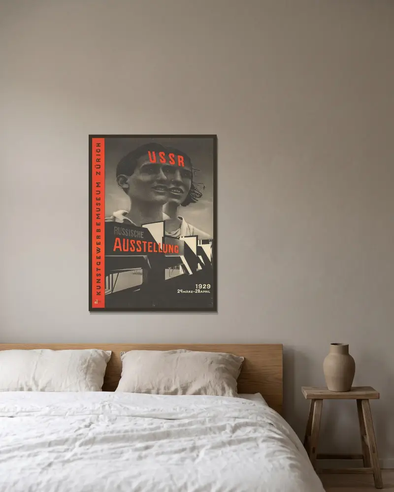 Sovjetunionen, rysk utställning, Kunstgewerbemuseum Zürich av El Lissitzky inramad på en vägg