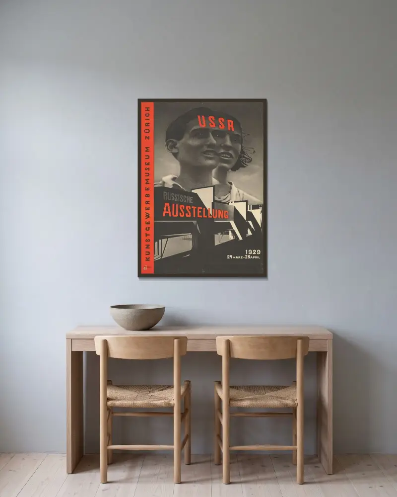 Sovjetunionen, rysk utställning, Kunstgewerbemuseum Zürich av El Lissitzky inramad på en vägg