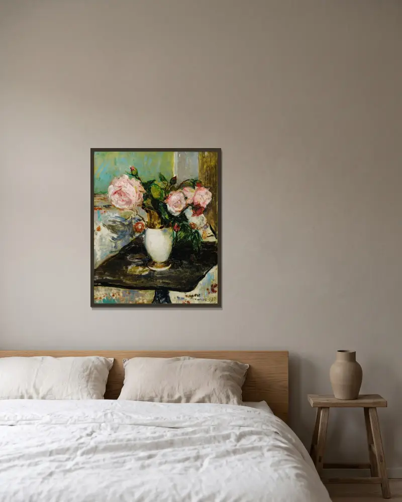 Blommor i vas av Jacques-Émile Blanche inramad på en vägg