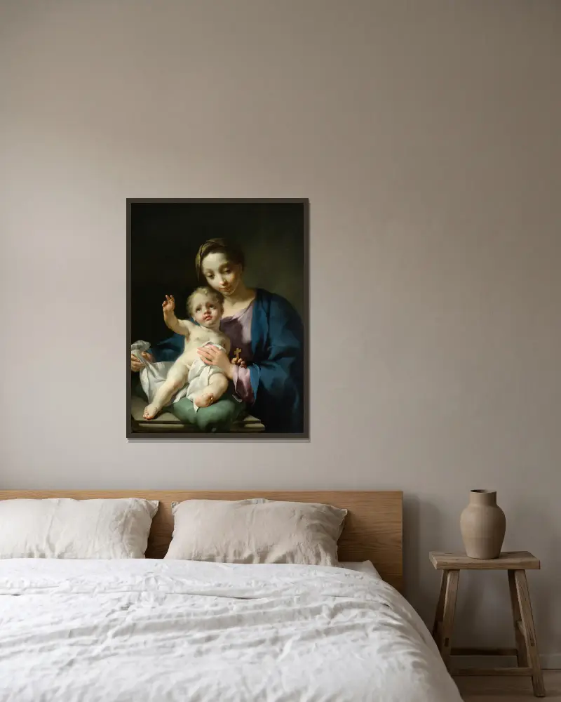 Madonna mit Kind von Georg Engelhard Schröder gerahmt an einer Wand