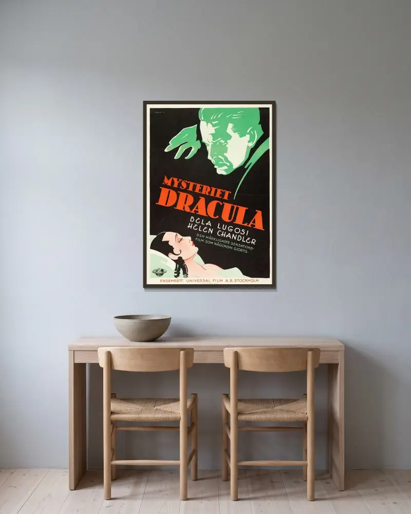 Dracula av Eric Rohman inramad på en vägg