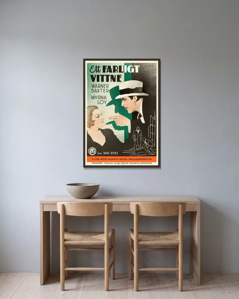 Penthouse av Eric Rohman inramad på en vägg