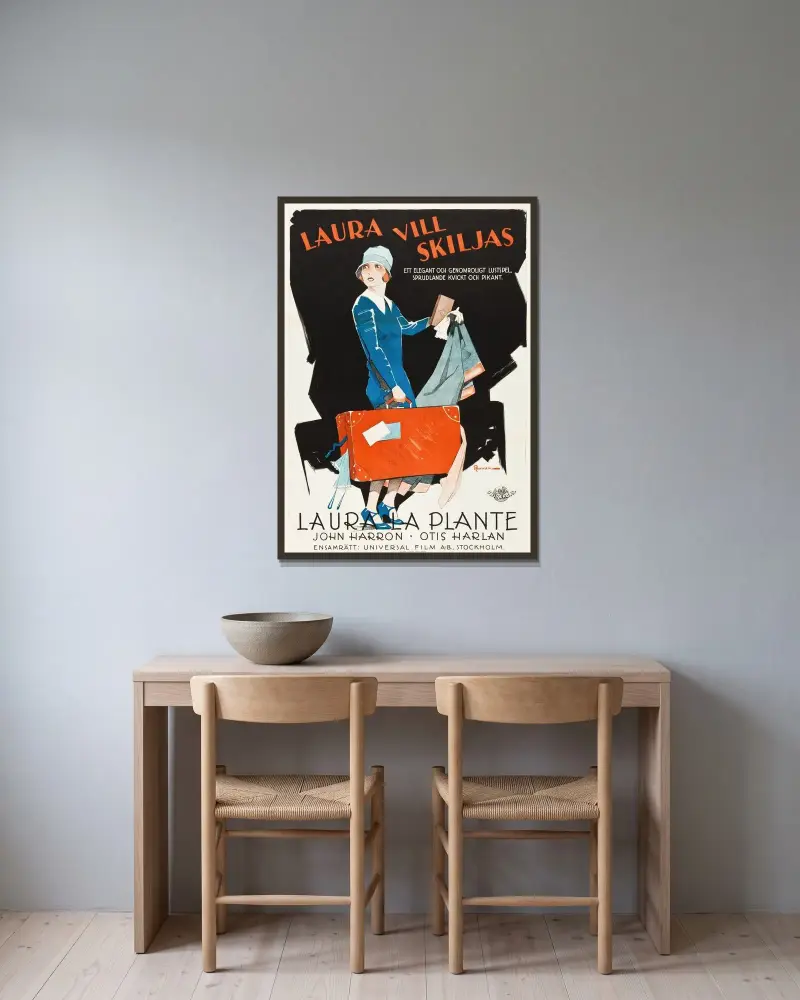 Silk Stockings av Eric Rohman inramad på en vägg
