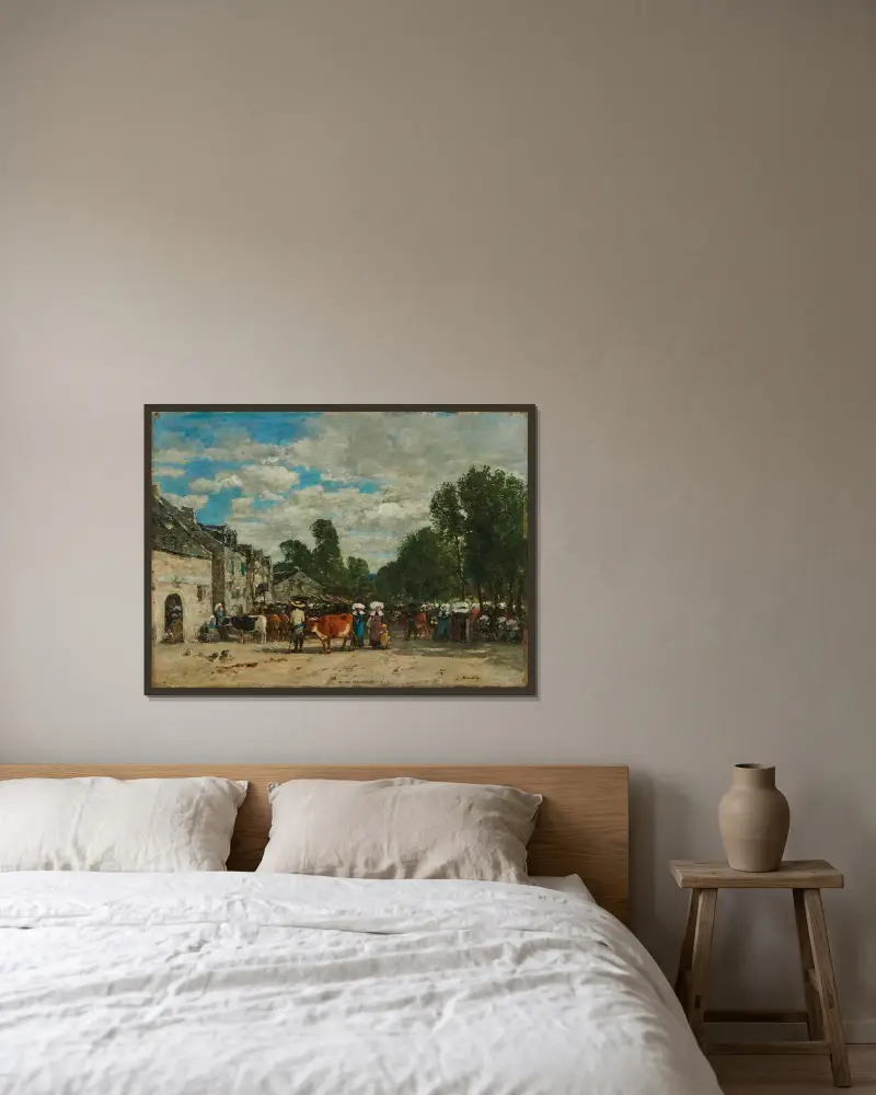 Marknad i Bretagne av Eugène Boudin inramad på en vägg