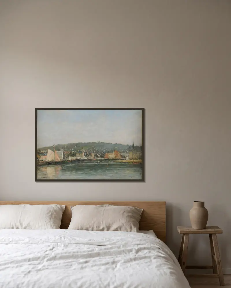 Hamnen i Trouville på morgonen av Eugène Boudin inramad på en vägg