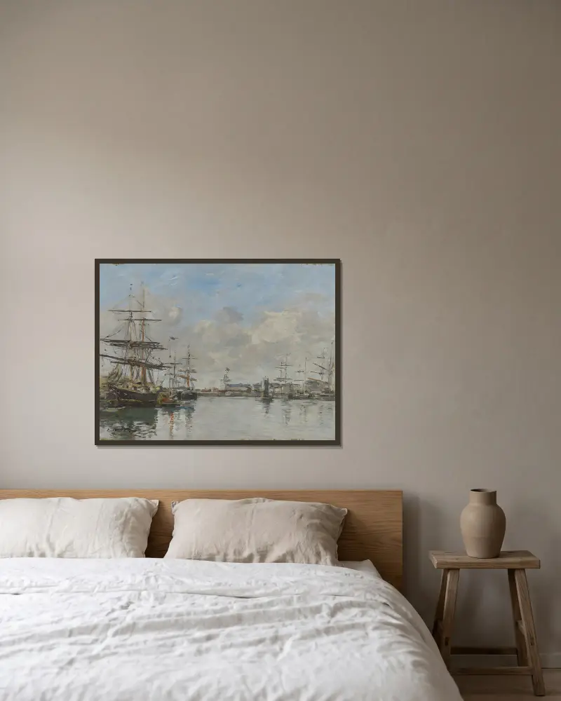 The Harbor of Le Havre av Eugène Boudin inramad på en vägg