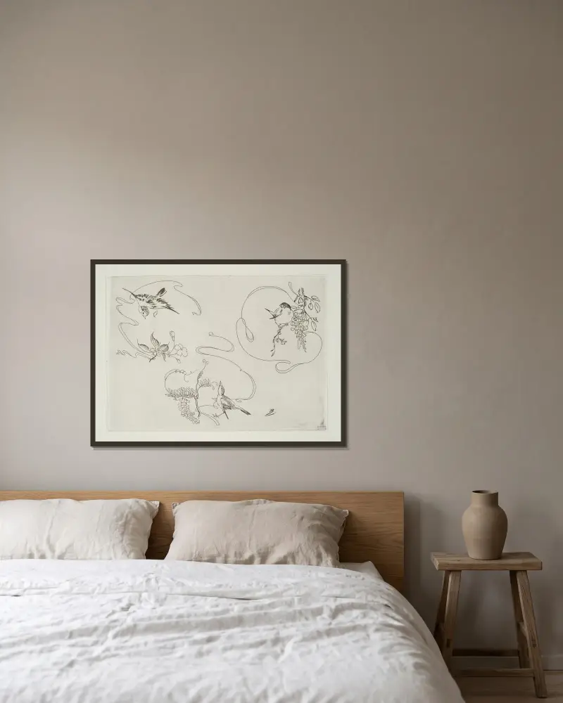 Dessertteller; drei Motive, jeweils aus einem Band, einer Blume und einem Vogel von Félix Bracquemond gerahmt an einer Wand